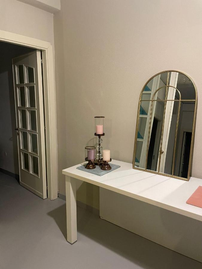 Casa Di Nonna: Appartamento Νάπολη Εξωτερικό φωτογραφία